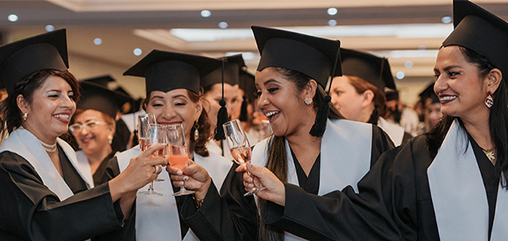 UNEATLANTICO et FUNIBER célèbrent avec succès la remise des diplômes universitaires en Équateur