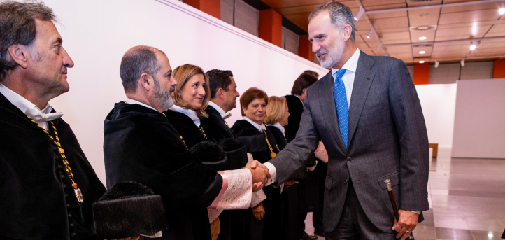 Le recteur de l’UNEATLANTICO, Rubén Calderón, assiste à l’inauguration officielle de l’année universitaire en présence du roi Felipe VI