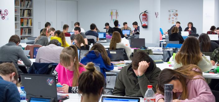 UNEATLANTICO ouvre la bibliothèque et les salles d’étude pour soutenir les étudiants dans leurs examens finaux