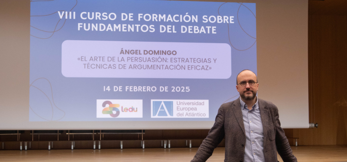 Ángel Domingo, directeur de la communication de LEDU, intervenant lors des deux dernières conférences du cours d’art oratoire de l’UNEATLANTICO