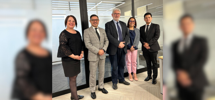 Roberto Ruiz, secrétaire général d’UNEATLANTICO, en visite au Guatemala pour renforcer les partenariats universitaires