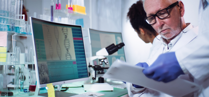 Le docteur Maurizio Battino, directeur scientifique de l’UNEATLANTICO, explore l’utilisation de la technologie Organ-on-Chip pour améliorer la recherche en nutrition