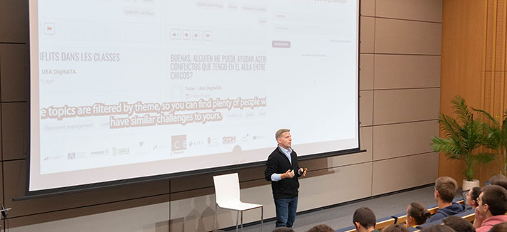 L’enseignant UNEATLANTICO publie un article sur les résultats du projet Erasmus+DigitalTA sur la plateforme The Conversation