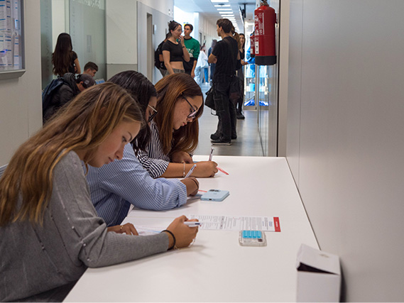 galeriatresdonasangre1