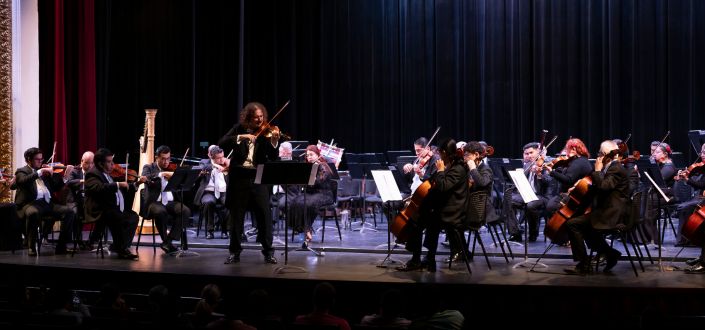 Le maestro Gil de Gálvez termine une tournée musicale au Salvador et en Bolivie