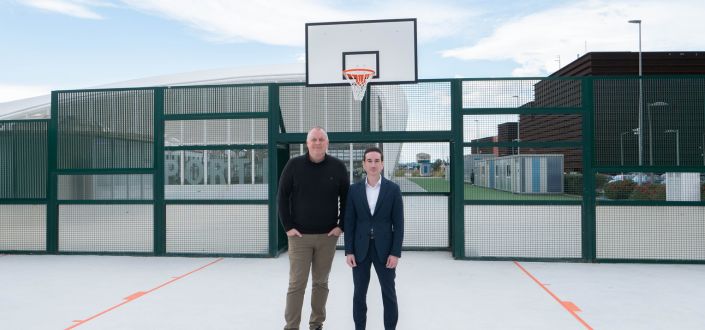 Les docteurs Josep Alemany et Álvaro Velarde réalisent une étude qui définit des méthodologies et des contenus clés pour former des entraîneurs de basket-ball