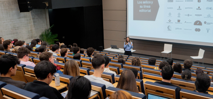 Cristina Lomba éditrice de Penguin Random House donne une conférence à UNEATLANTICO
