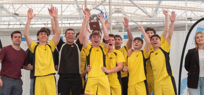 MINGUETIS remporte le titre de champion de la IVe Ligue de futsal UNEATLANTICO à la mémoire de Raúl Ramírez Osorio